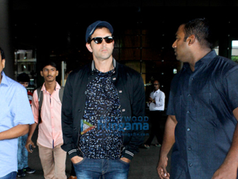 Hrithik Roshan snapped at the international airport