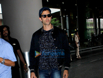 Hrithik Roshan snapped at the international airport