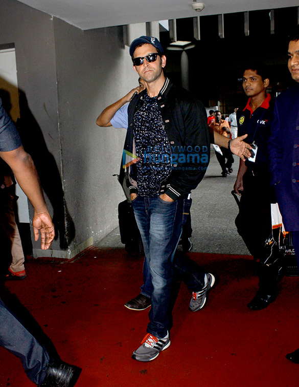 hrithik roshan snapped 5
