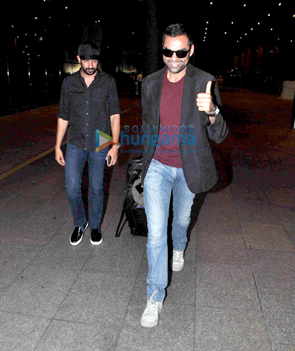 huma qureshi neha dhupia abhay deol kabir khan arrive from spain 3