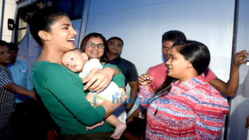 Priyanka Chopra & Arpita Khan spotted at Mehboob Studio
