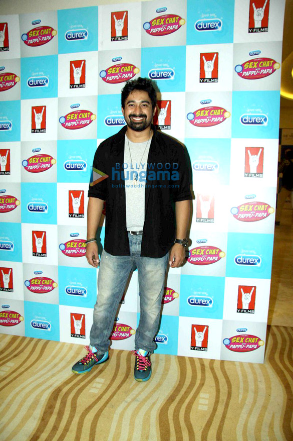 ranveer singh graces the screening of yrfs short film sex chat with pappu papa 10