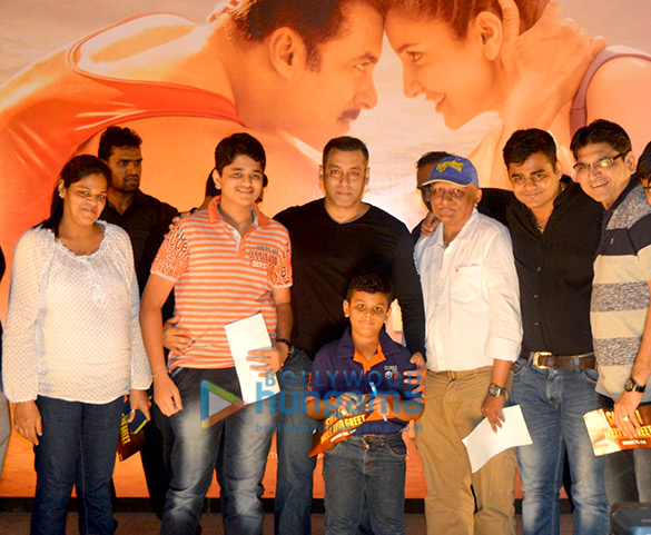 salman khan at sultans meet greet with contest winners at mehboob studio 1