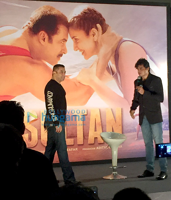 salman khan at sultans meet greet with contest winners at mehboob studio 5