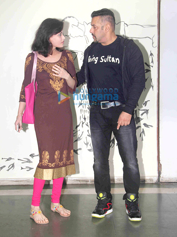 salman graces daisys play begum jaan 4
