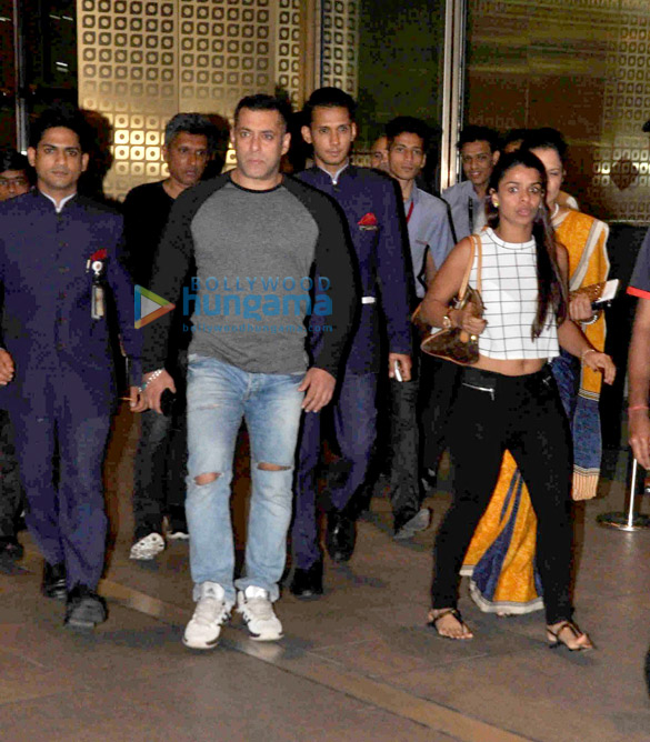 Salman Khan returns from Delhi