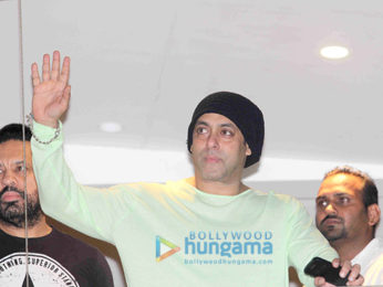 Salman Khan waves and greets his admirers on Eid in Mumbai