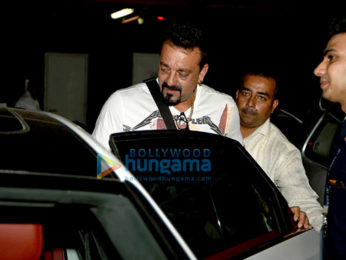 Sanjay Dutt returns from Colombo