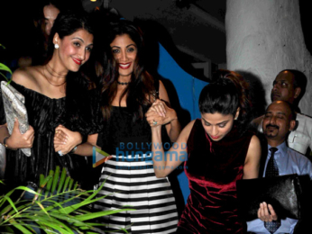 Shilpa Shetty & Shamita Shetty snapped post dinner at Olive