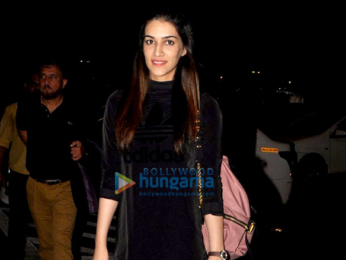 Sushant Singh Rajput & Kriti Sanon depart for Mauritius