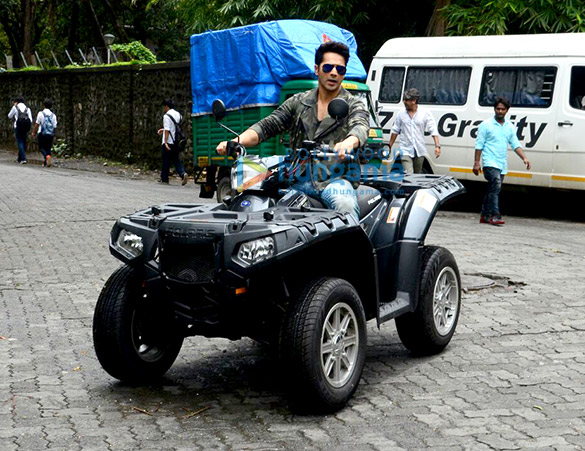 varun dhawan arrives in style on his atv bike for dishoom song launch 5