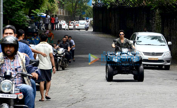 varun dhawan arrives in style on his atv bike for dishoom song launch 9