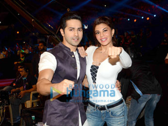 Varun Dhawan & Jacqueline Fernandez promote 'Dishoom' on Pro Kabaddi League Season 4
