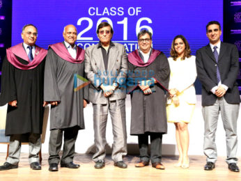 Vinod Khanna graces 9th annual convocation ceremony of Whistling Woods International