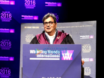Vinod Khanna graces 9th annual convocation ceremony of Whistling Woods International