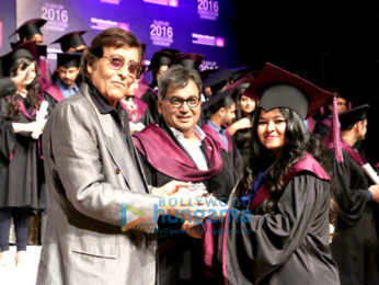 Vinod Khanna graces 9th annual convocation ceremony of Whistling Woods International