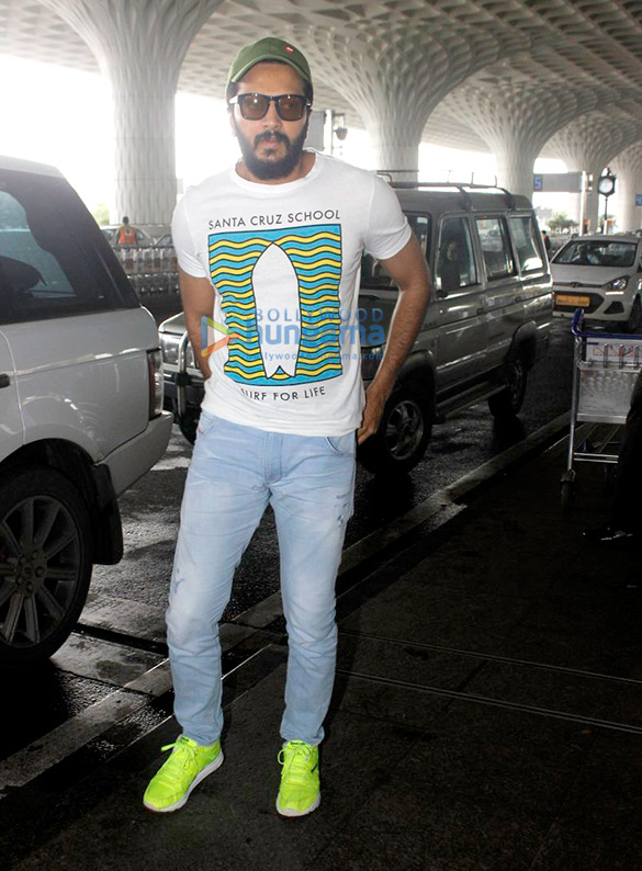 vivek riteish urvashi snapped at airport 2