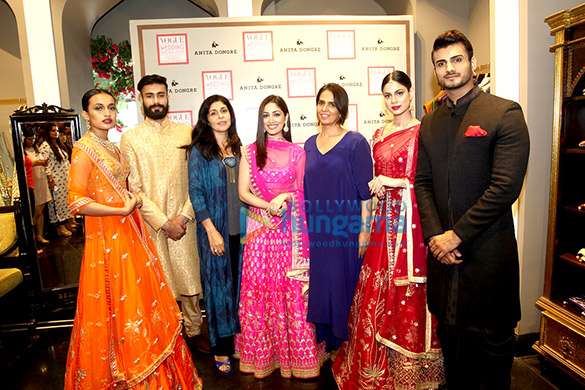 Yami Gautam & Anita Dongre at Vogue Wedding Show 2016 Yami Gautam & Anita Dongre at Vogue Wedding Show 2016