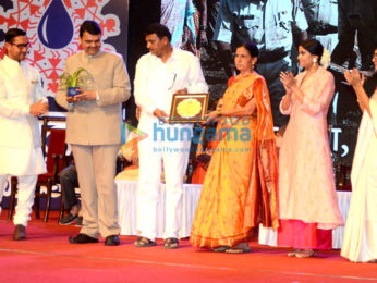 Aamir Khan, Kiran Rao & Reena Dutta grace 'The Satyamev Jayate Water Cup Awards 2016'