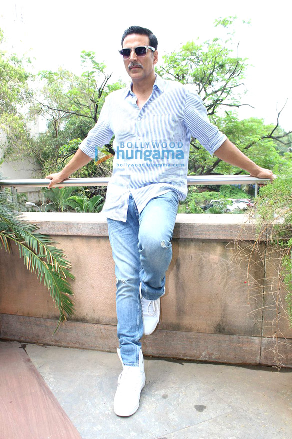 akshay talks about rustom success 5
