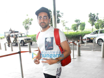 Ayushmann Khurrana & Sonam Kapoor snapped at the airport