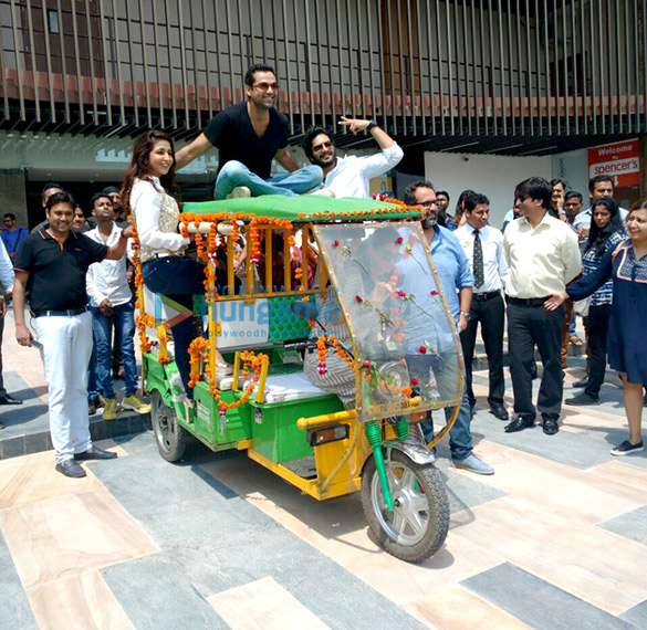 cast of the film launch the track happy oye 2