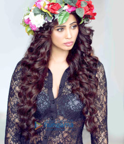 Celebrity Photo Of Daisy Shah