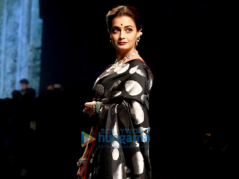 Dia Mirza walks for Tulsi Silks Saree at Lakme Fashion Week 2016