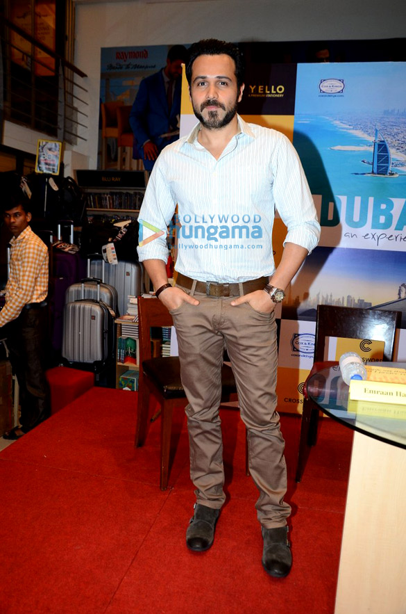 emraan launches the book dubai an experience 5