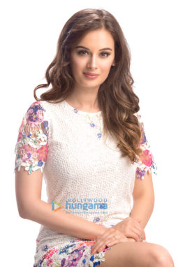 Celebrity Photo Of Evelyn Sharma