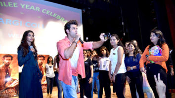 Cast of the film ‘Mohenjo Daro’ promote their film at Gargi College, New Delhi