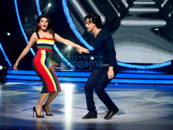 Jacqueline Fernandez & Tiger Shroff promote 'A Flying Jatt' on Jhalak Dikhhla Jaa 9