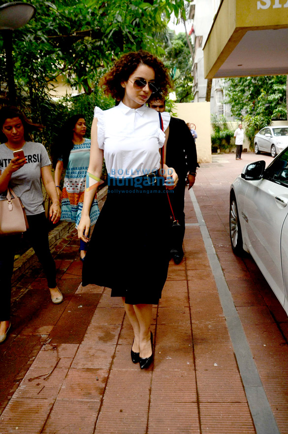kangna ranaut snapped a post shoot in mumbai suburbs 3
