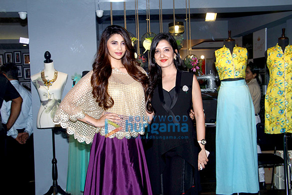 karisma kapoor graces amy billamorias new collection launch 2