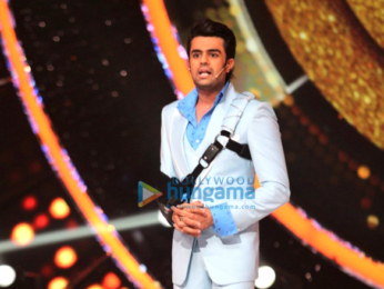 Promotion of 'Akira' on the sets of Jhalak Dikhhla Jaa 9