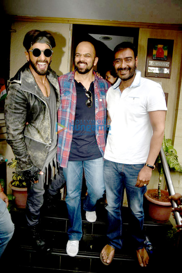 ranveer rohit visit ajay at his office 4