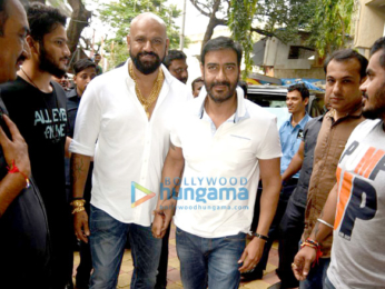 Ranveer Singh & Rohit Shetty visit Ajay Devgn at his office in Juhu