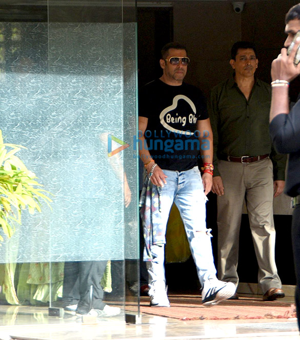 Salman Khan and family snapped post Raksha Bandhan celebrations at Arpita Khan’s house