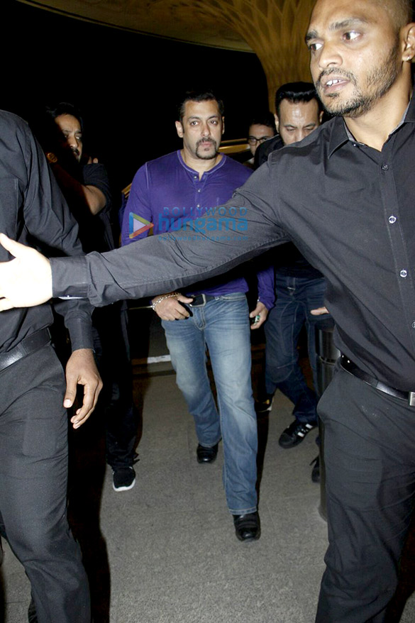 Salman Khan snapped at the airport departing for Dubai Salman Khan snapped at the airport departing for Dubai