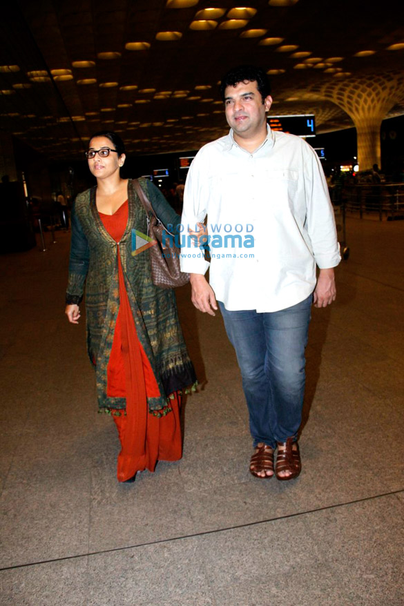 sonakshi sinha vidya balan boman irani snapped at the airport 5