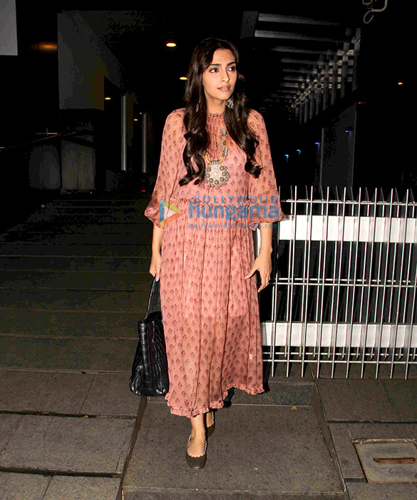 Sonam Kapoor & Rhea Kapoor snapped post dinner at Hakassan