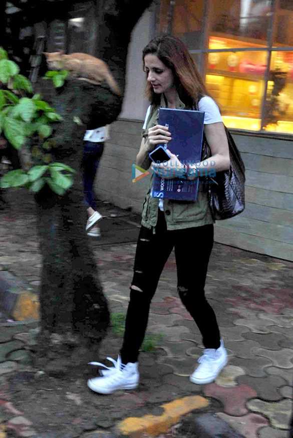sussanne roshan snapped post dinner 2