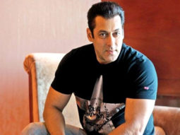 Salman Khan & family not moving out of Galaxy Apartments