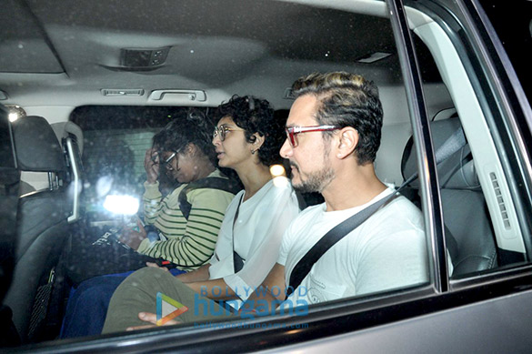 Aamir Khan watches the rushes of ‘Dangal’ with the cast Aamir Khan watches the rushes of ‘Dangal’ with the cast
