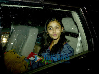 Alia Bhatt returns from Jaipur and Lucknow after completing the shoot of 'Badrinath Ki Dulhania'