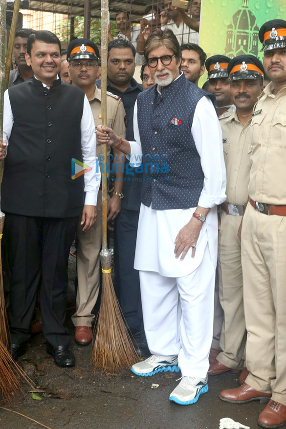 amitabh bachchan honourable chief minister devendra fadnavis promote swacch bharat campaign 4