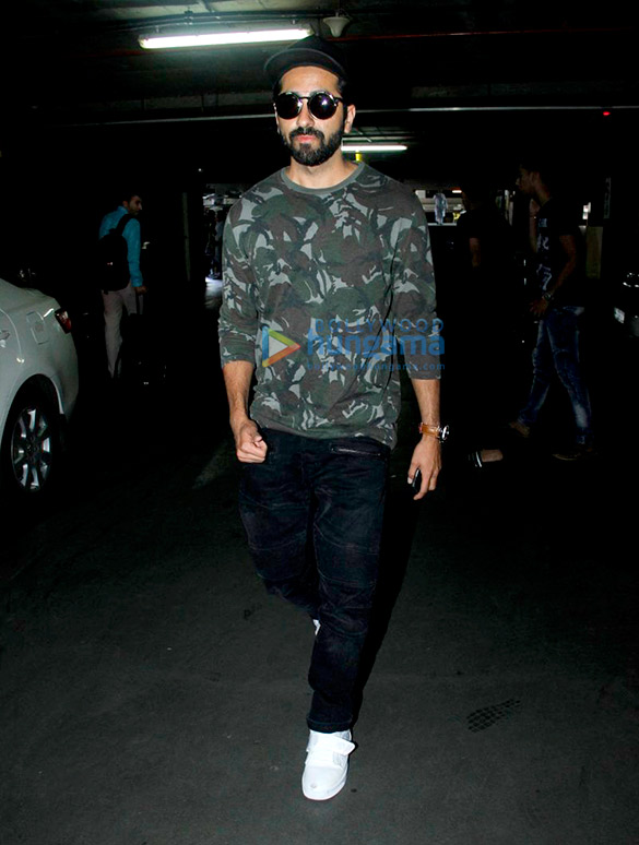 Ayushmann Khurrana & Mahesh Bhatt snapped at the airport Ayushmann Khurrana & Mahesh Bhatt snapped at the airport