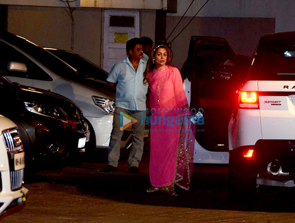 celebs visit salman khans ganesha 9