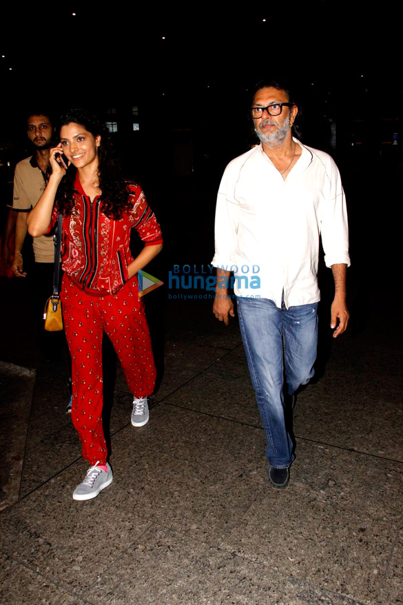 harshvardhan kapoor saiyami kher suniel shetty snapped at the airport 2