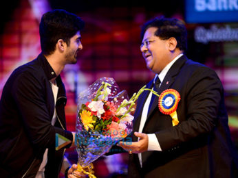 Hriday Gattani enthralls the crowd at Shanmukhananda hall